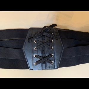 Torrid black lace up corset waist belt. NWT